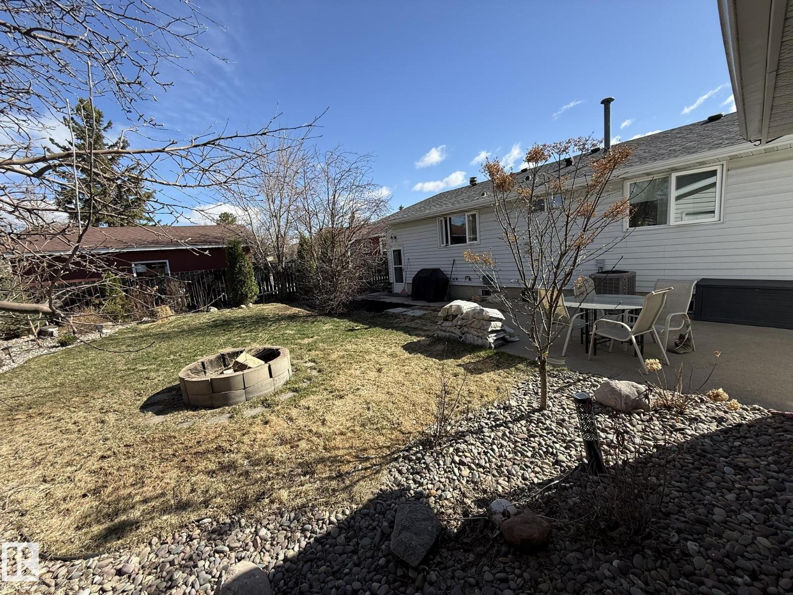 8004 180 ST NW - 40