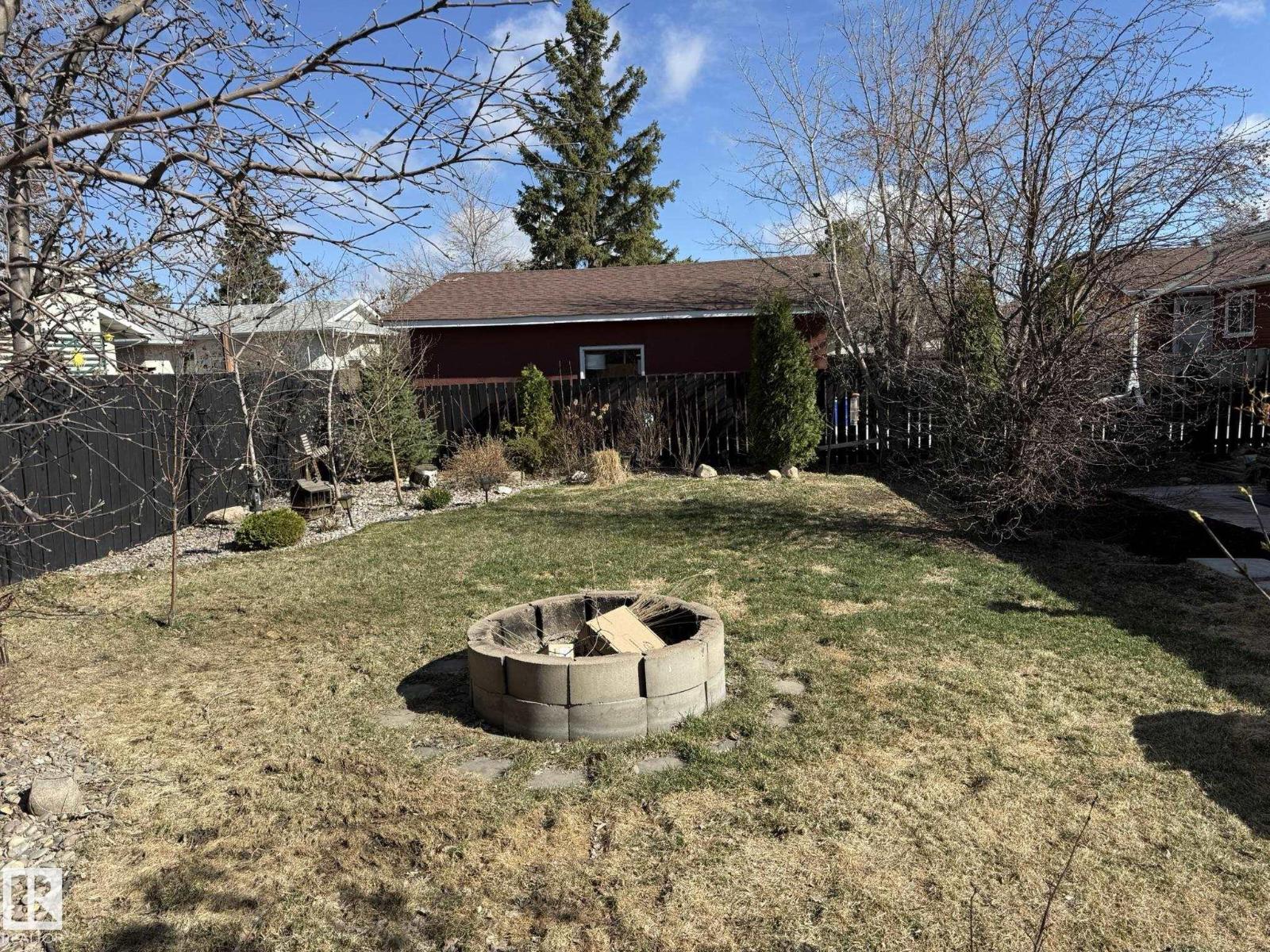 8004 180 ST NW - 41