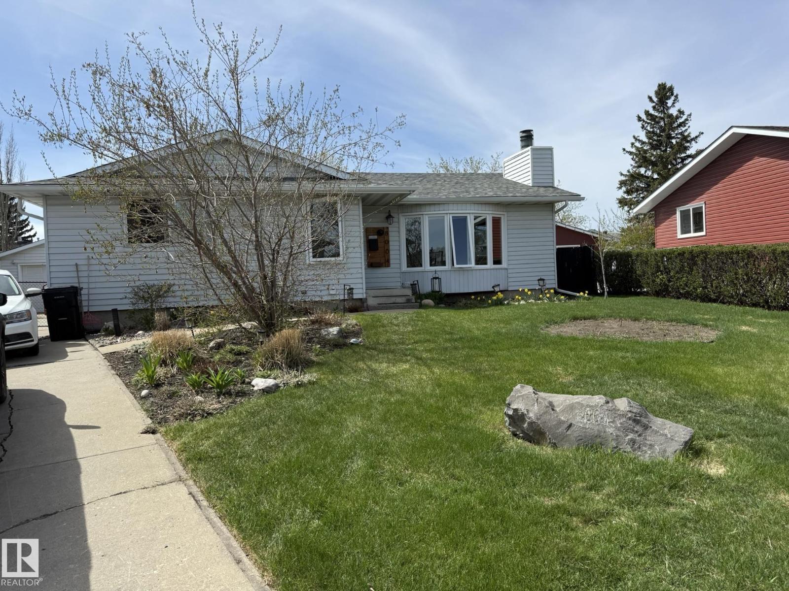 8004 180 ST NW - 71