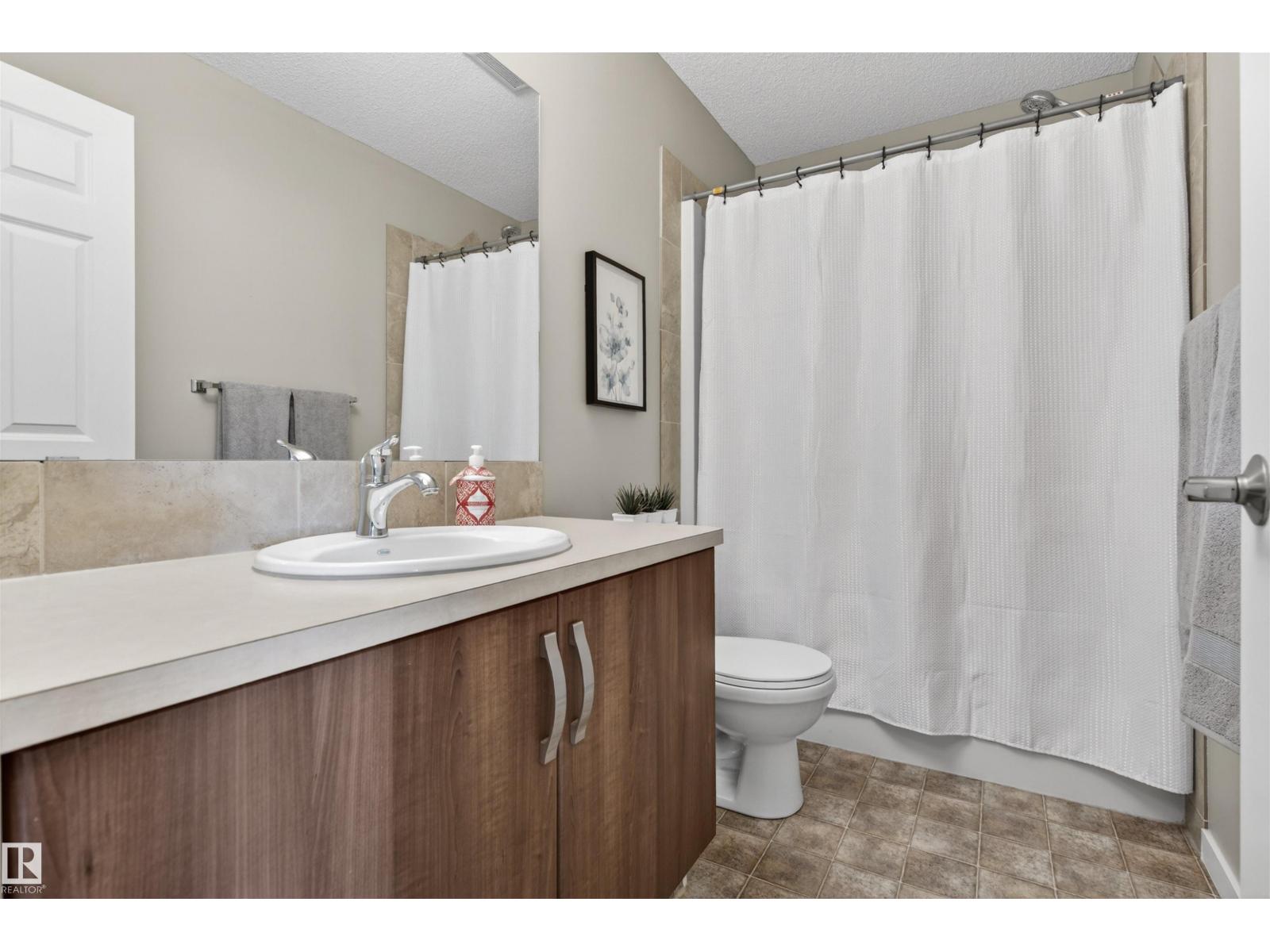 389 SIMMONDS WY, Leduc