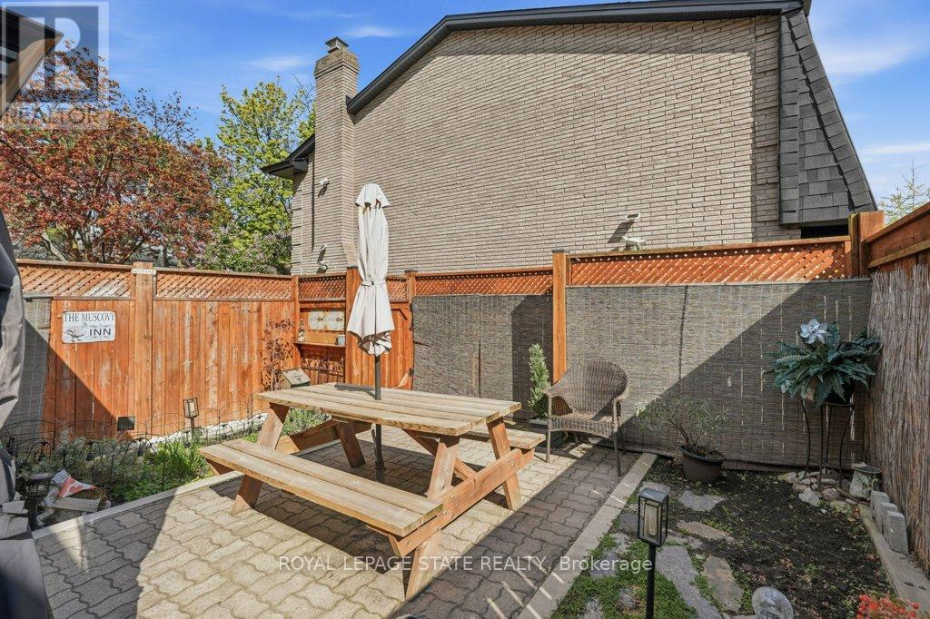 1402 GHENT AVENUE - 24