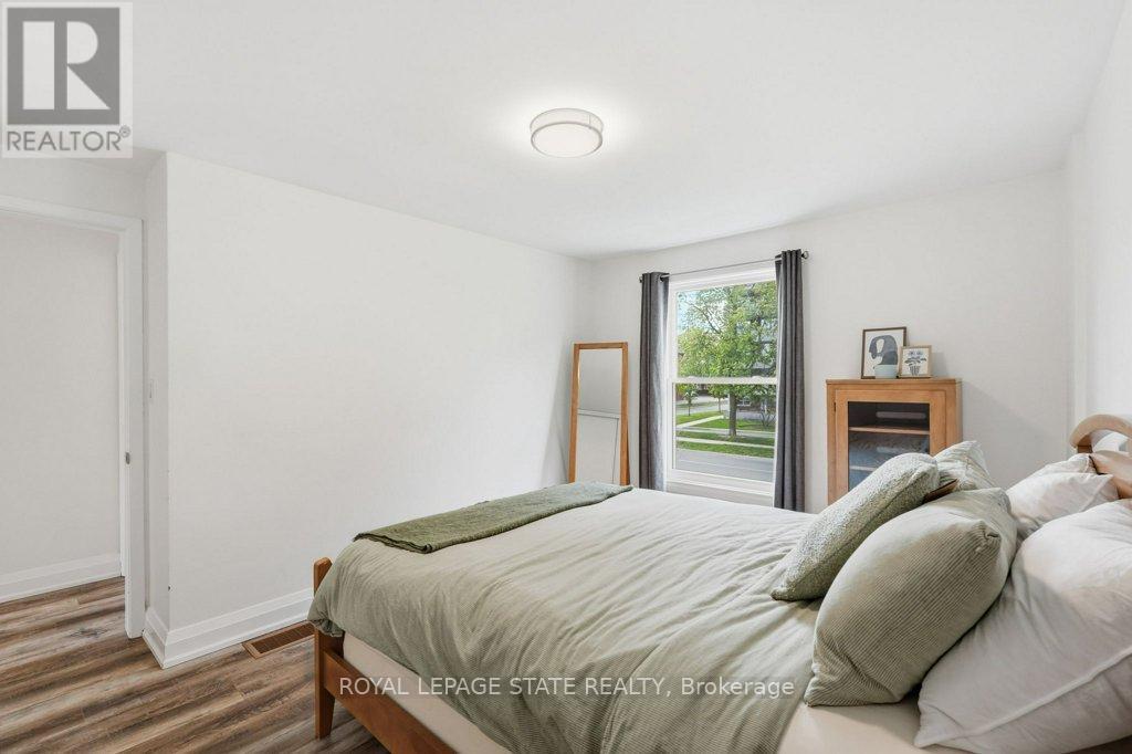 1402 GHENT AVENUE - 32