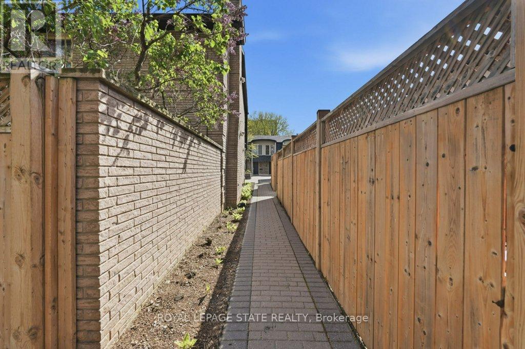 1402 GHENT AVENUE - 45