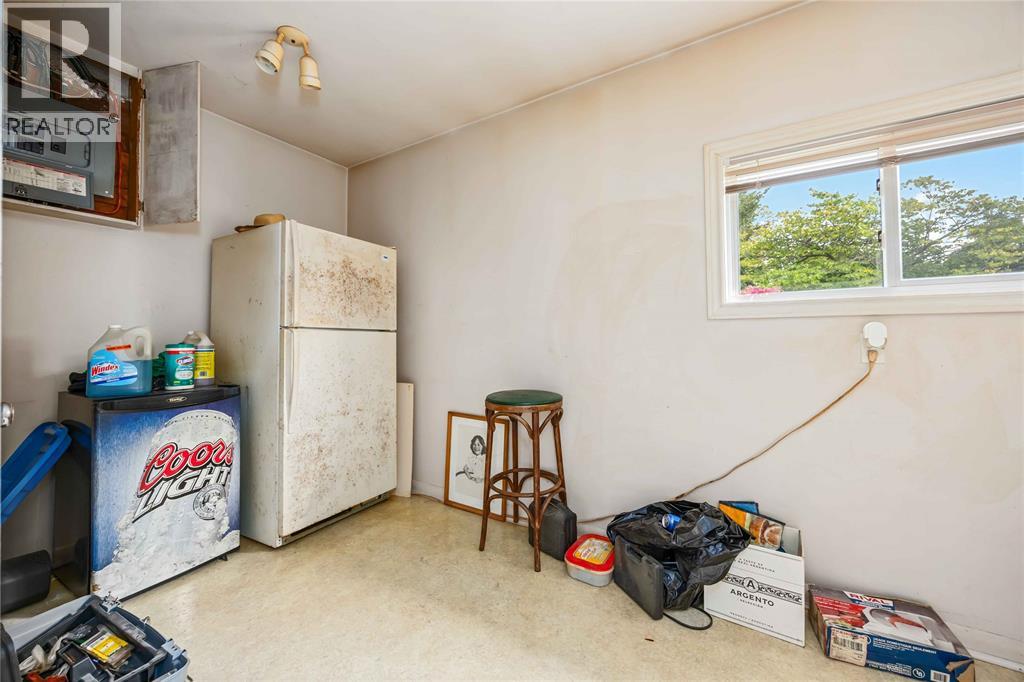 910 Charlesworth DRIVE, Sarnia, Ontario, N7V2S2 — Photo 8