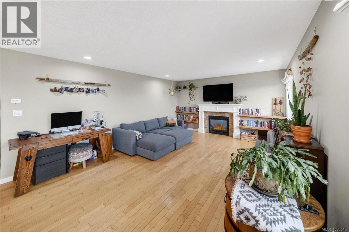 2382 Caffery Pl - 18