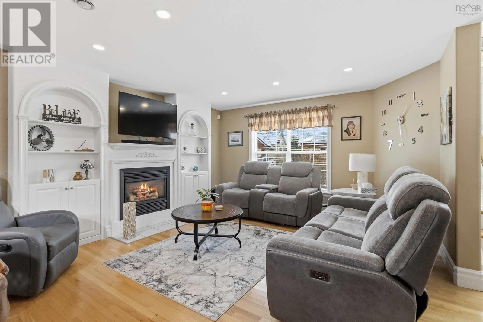 Property 26 of 50 of 41 Lakeridge Crescent