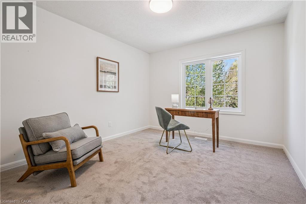 335 MARLOWE Drive, Waterloo, Ontario, N2L5A5 — Photo 21