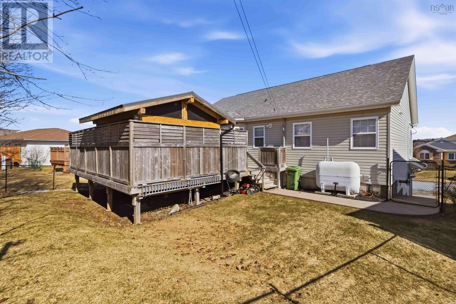 Property 32 of 50 of 41 Lakeridge Crescent
