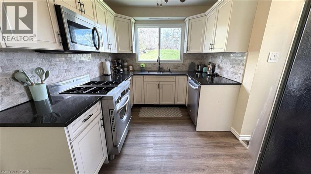 87 LOCKS Road, Brantford, Ontario, N3S7L9 — Photo 6