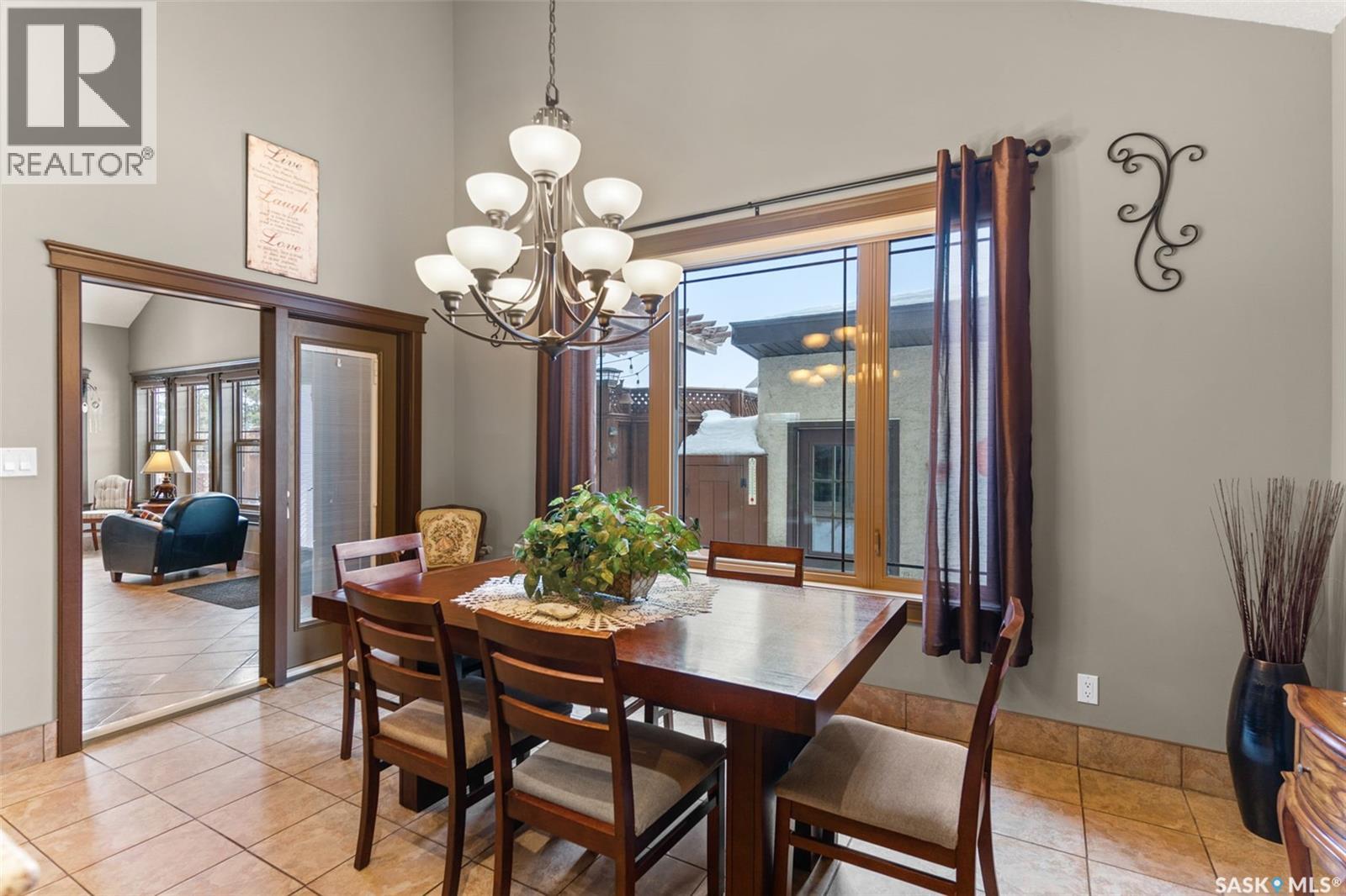 11 Robertson ROAD - 7