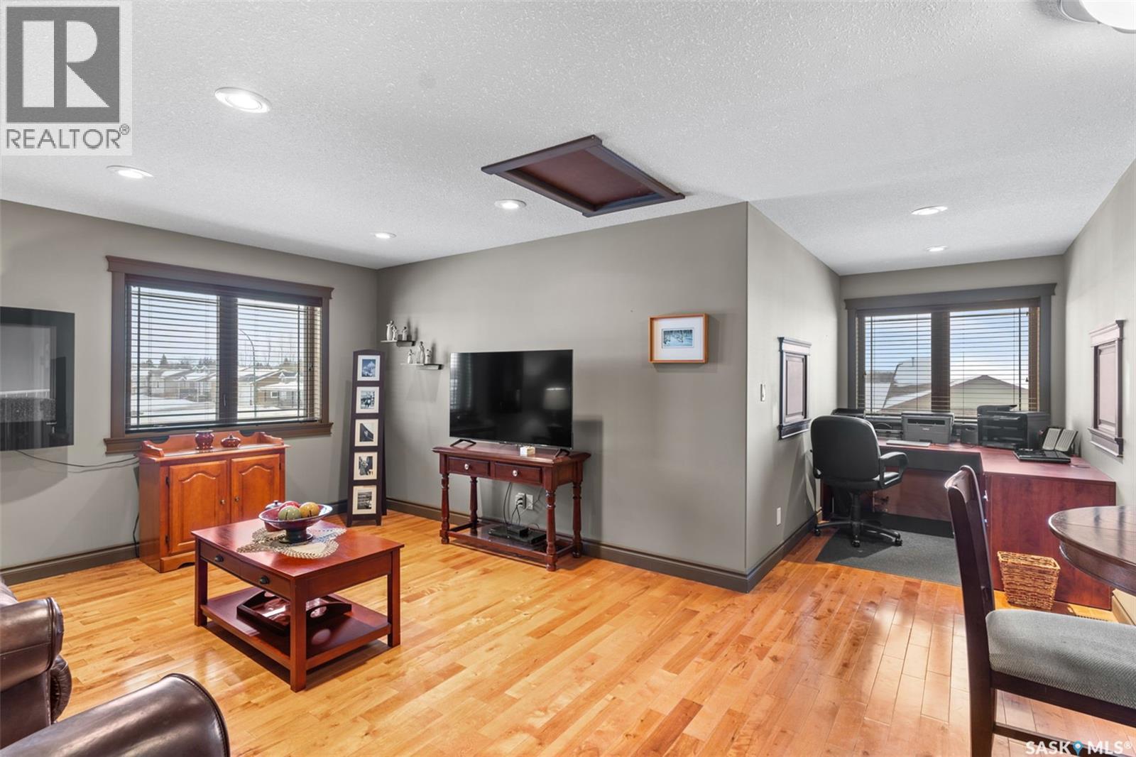 11 Robertson ROAD - 27
