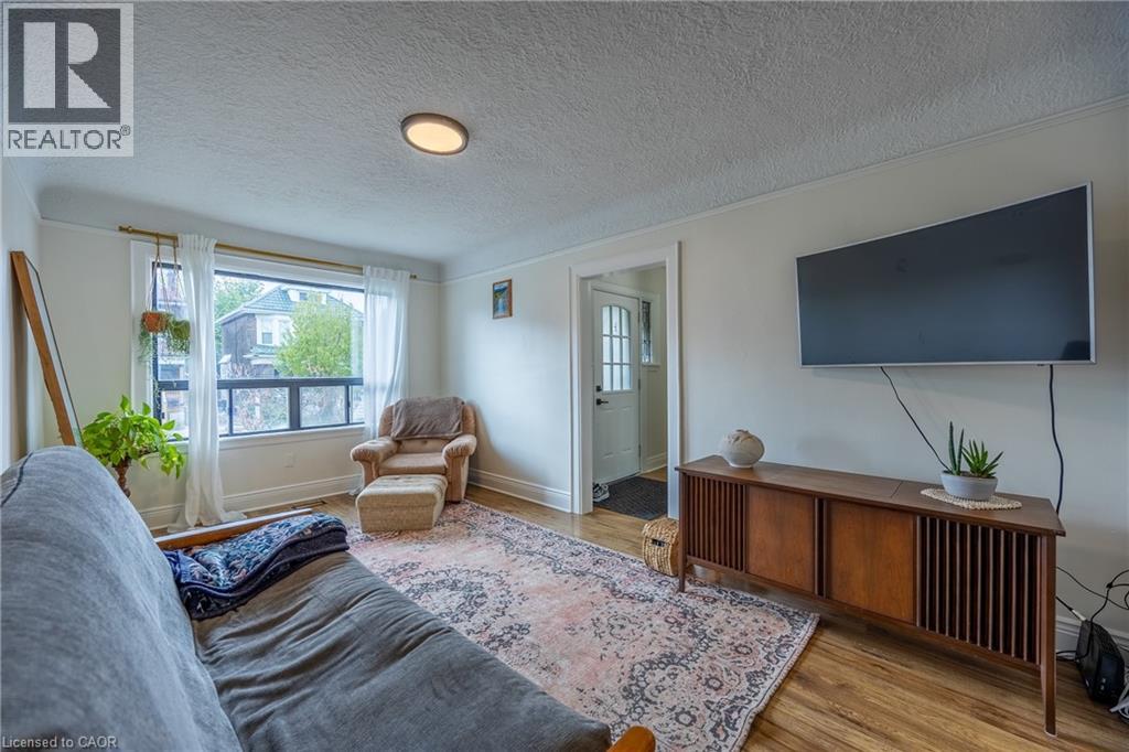 158 BALSAM Avenue N, Hamilton, Ontario, L8L6Y5 — Photo 9