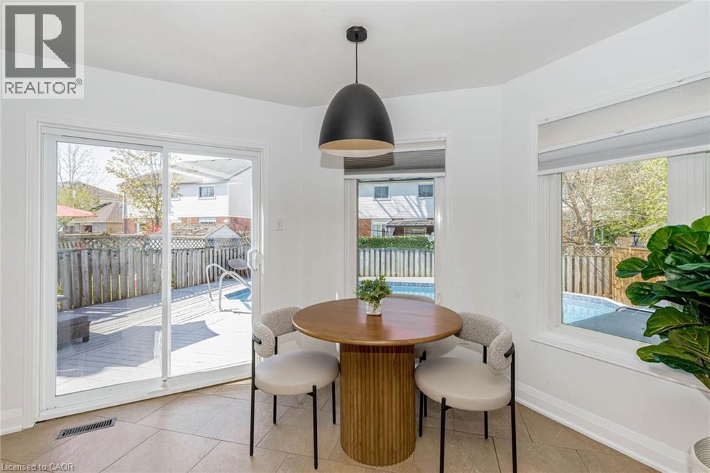 33 MEAGHAN Street, Waterdown, Ontario, L8B0H5 — Photo 41