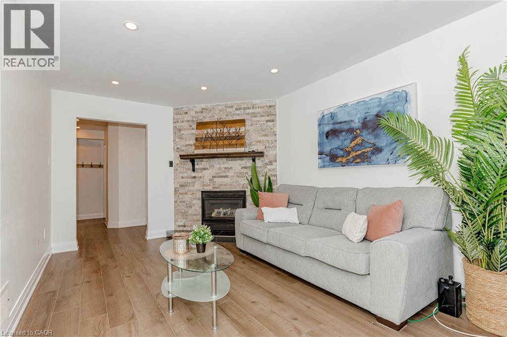 33 MEAGHAN Street, Waterdown, Ontario, L8B0H5 — Photo 47