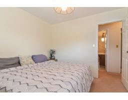 7978 141a Street, Surrey, BC V3W6L6 Photo 24