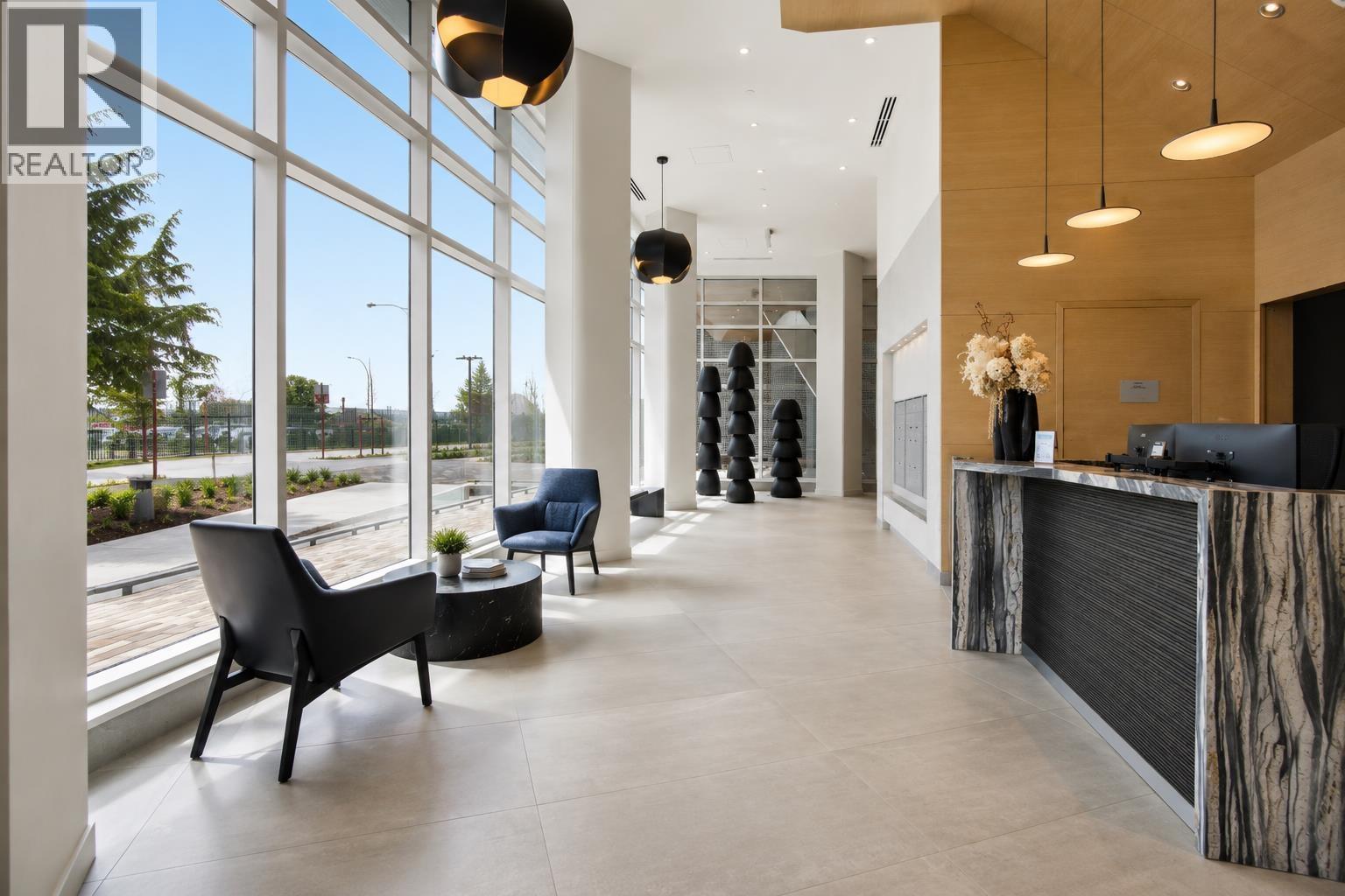 312 755 HARBOURSIDE DRIVE, North Vancouver