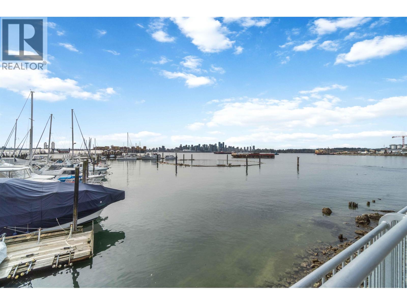 312 755 HARBOURSIDE DRIVE — photo 2
