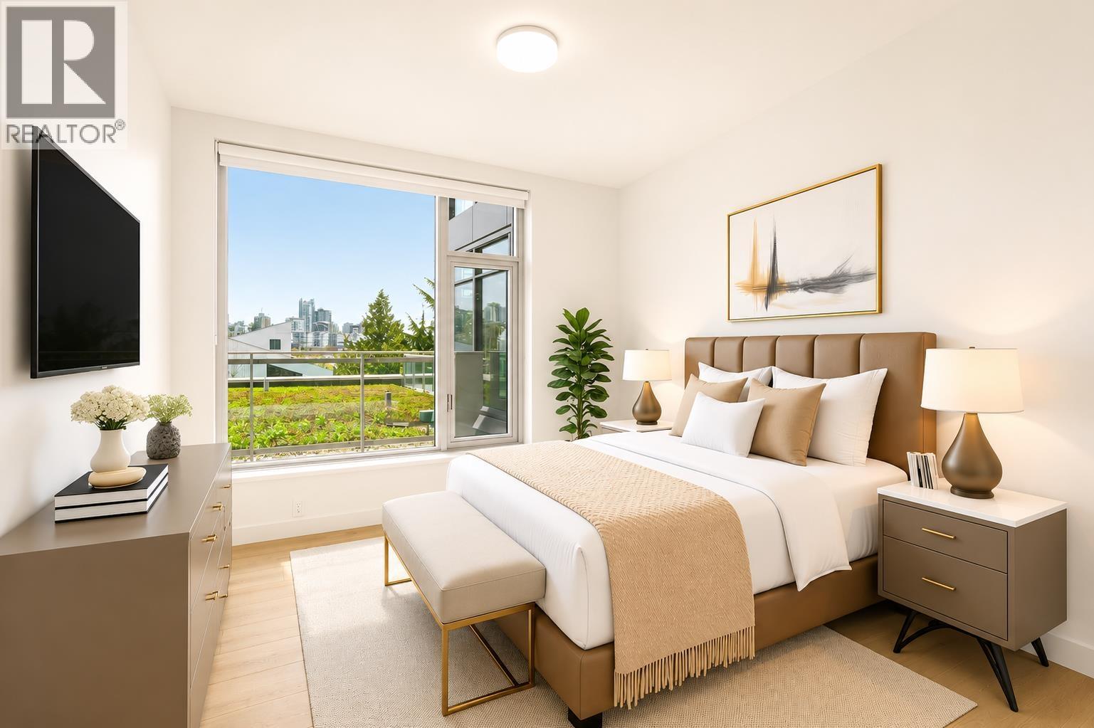 312 755 HARBOURSIDE DRIVE, North Vancouver