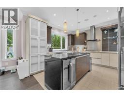 2567 Lawson Avenue, West Vancouver, BC V7V2G1 Photo 14