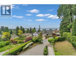 2567 Lawson Avenue, West Vancouver, BC V7V2G1 Photo 23