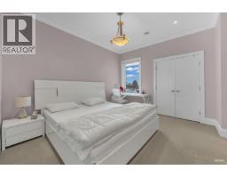 2567 Lawson Avenue, West Vancouver, BC V7V2G1 Photo 29
