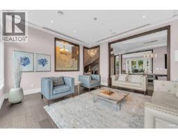 2567 Lawson Avenue, West Vancouver, BC V7V2G1 Photo 8