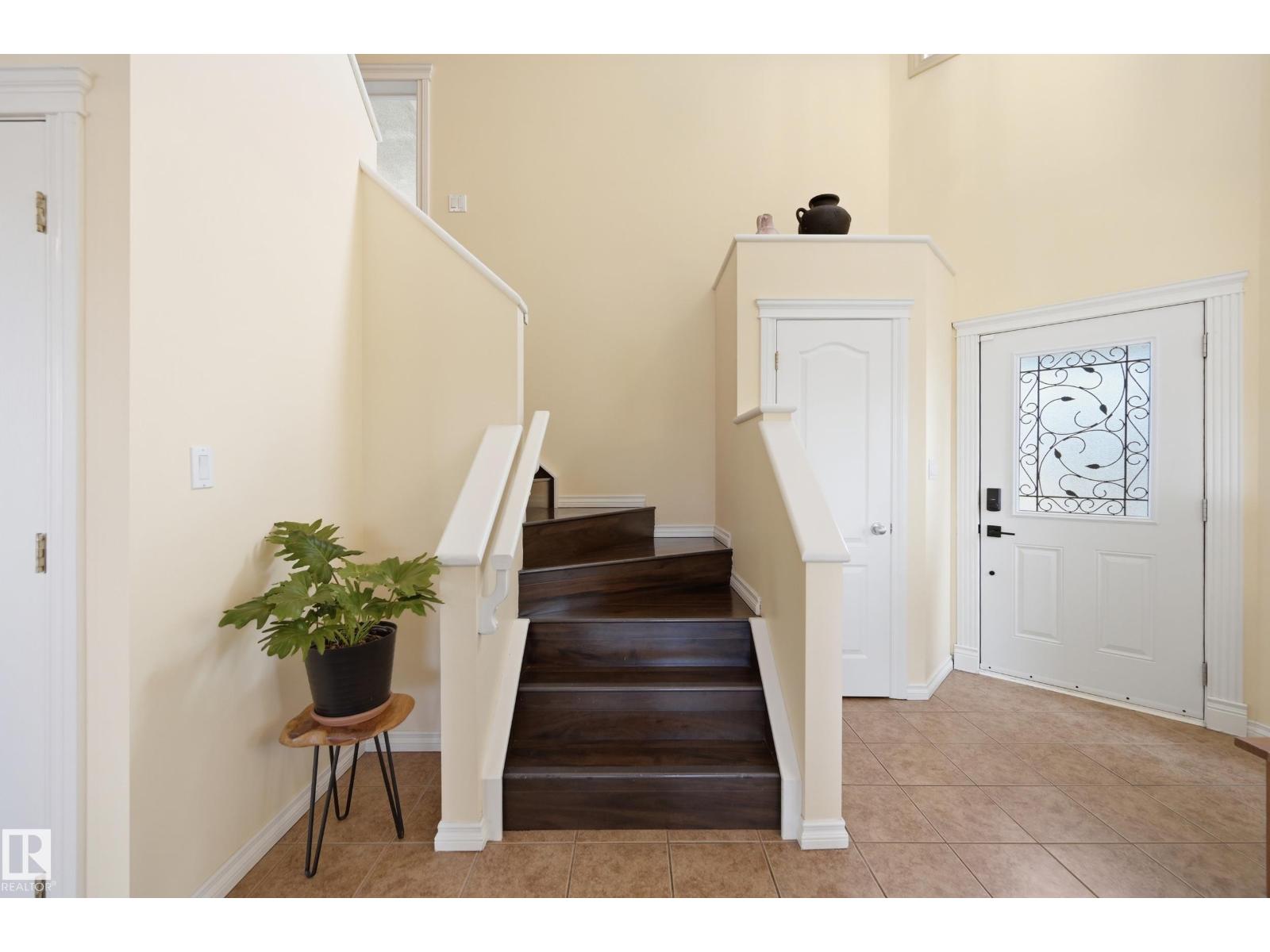 11503 10 AV NW - 18