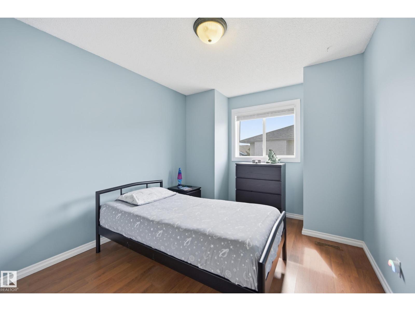 11503 10 AV NW - 25