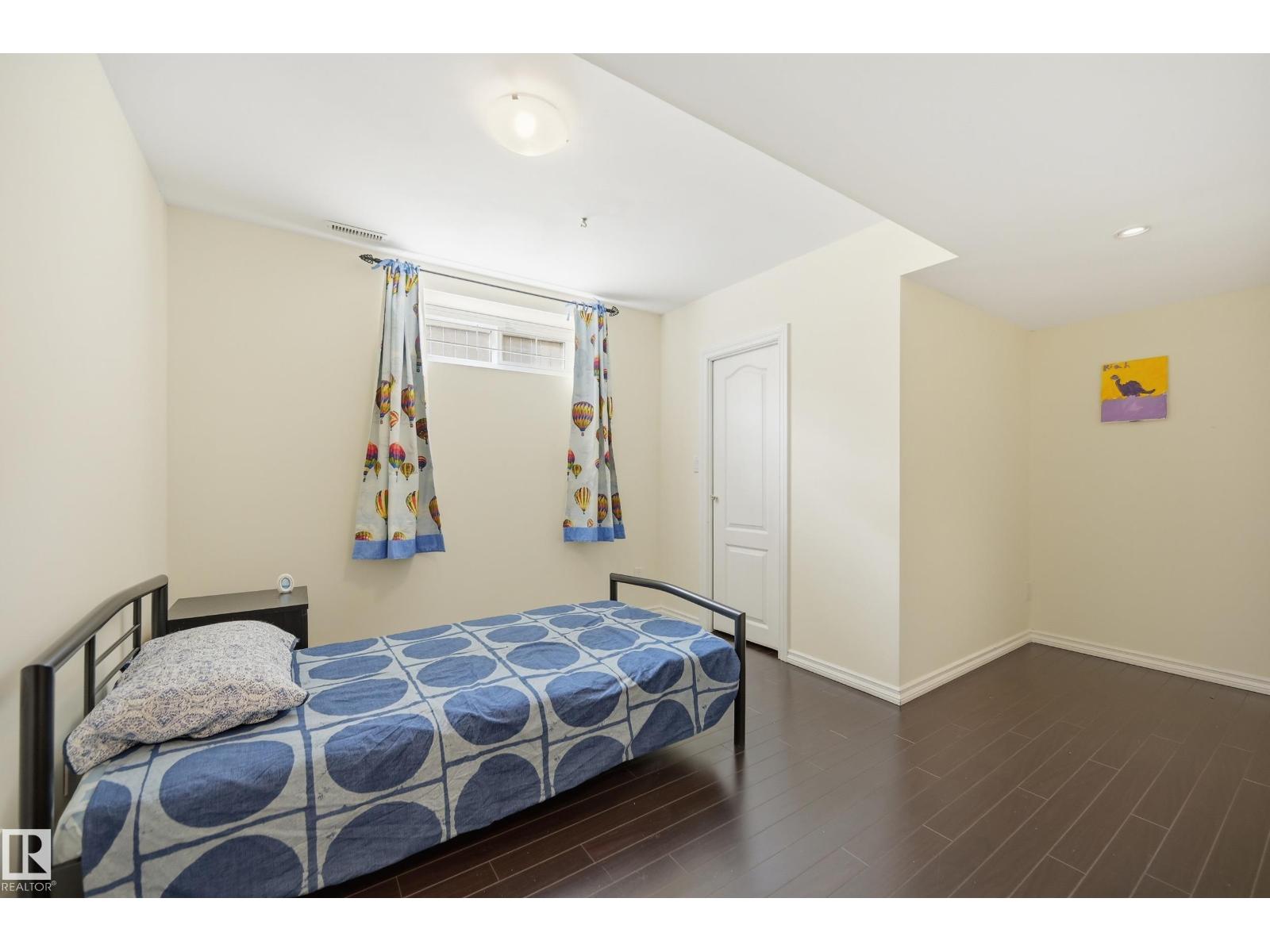 11503 10 AV NW - 37