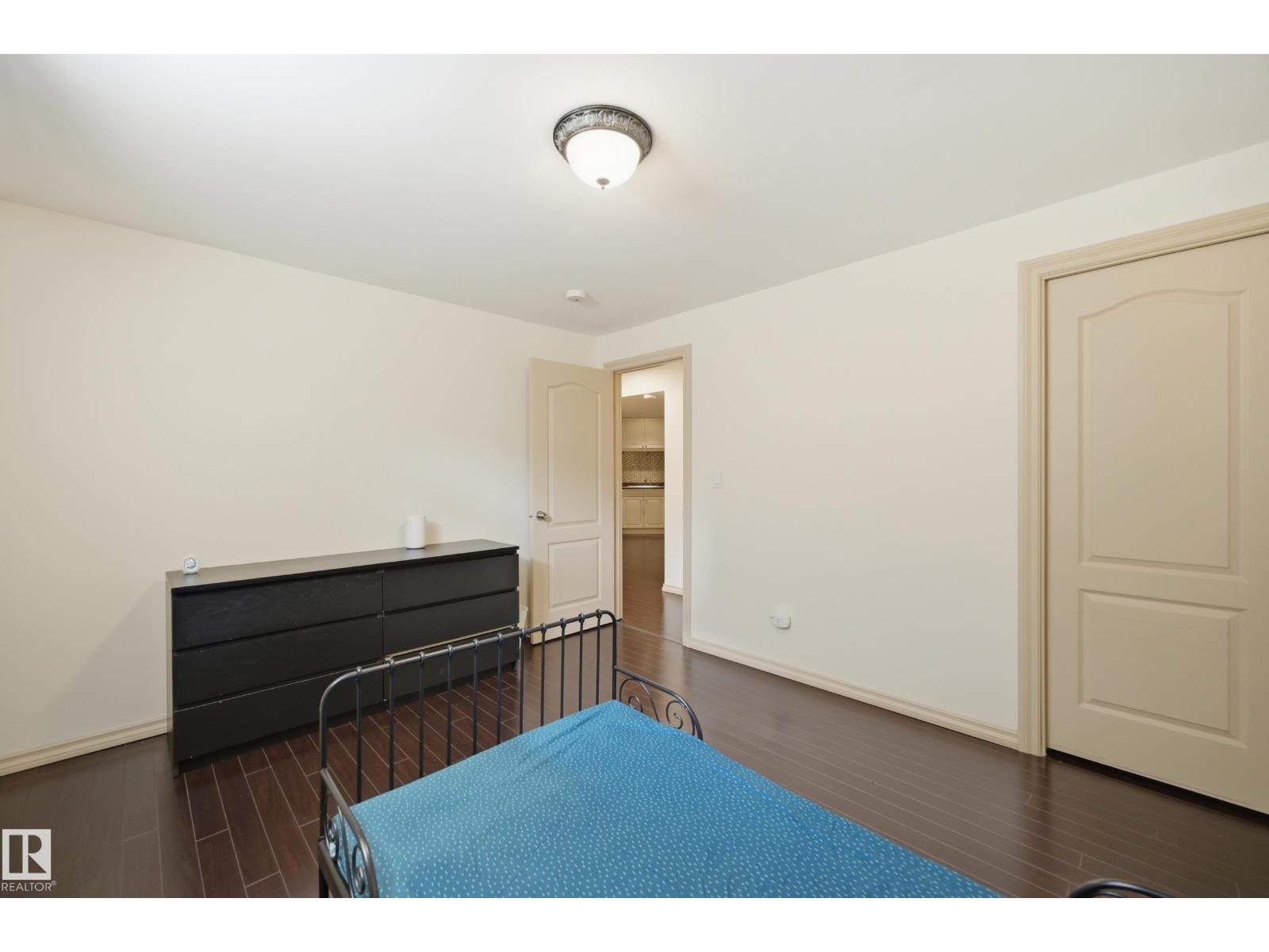 11503 10 AV NW - 39