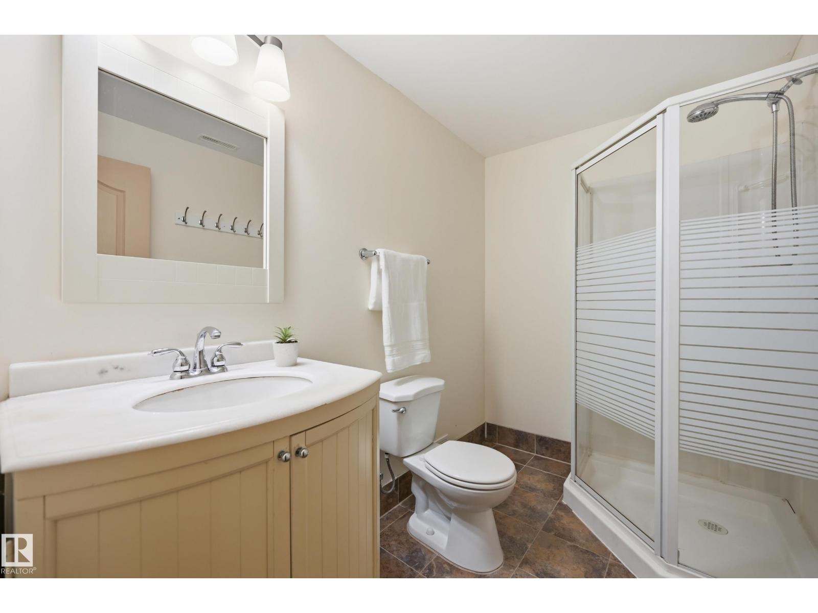 11503 10 AV NW - 40