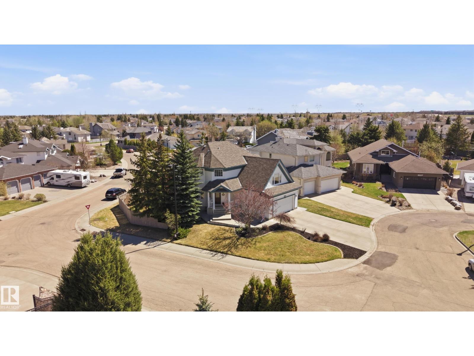 11503 10 AV NW - 50