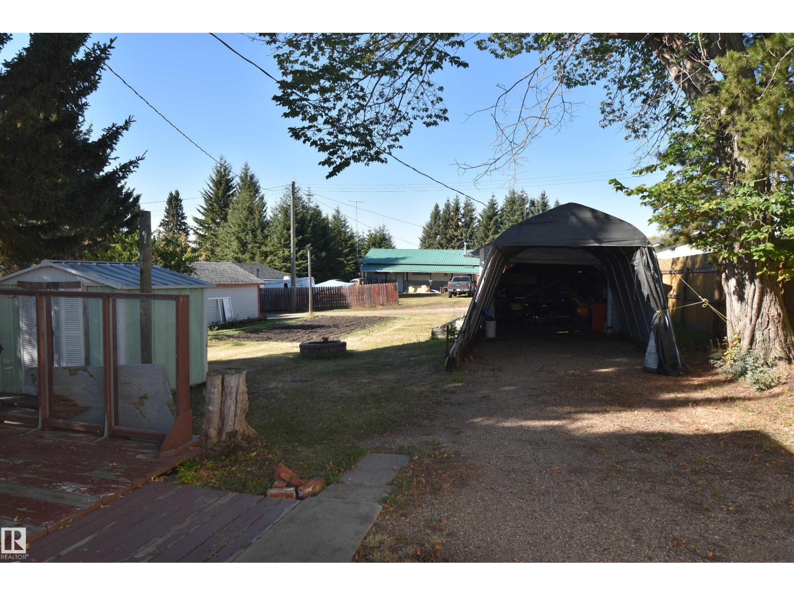 5018 50 ST - photo 3