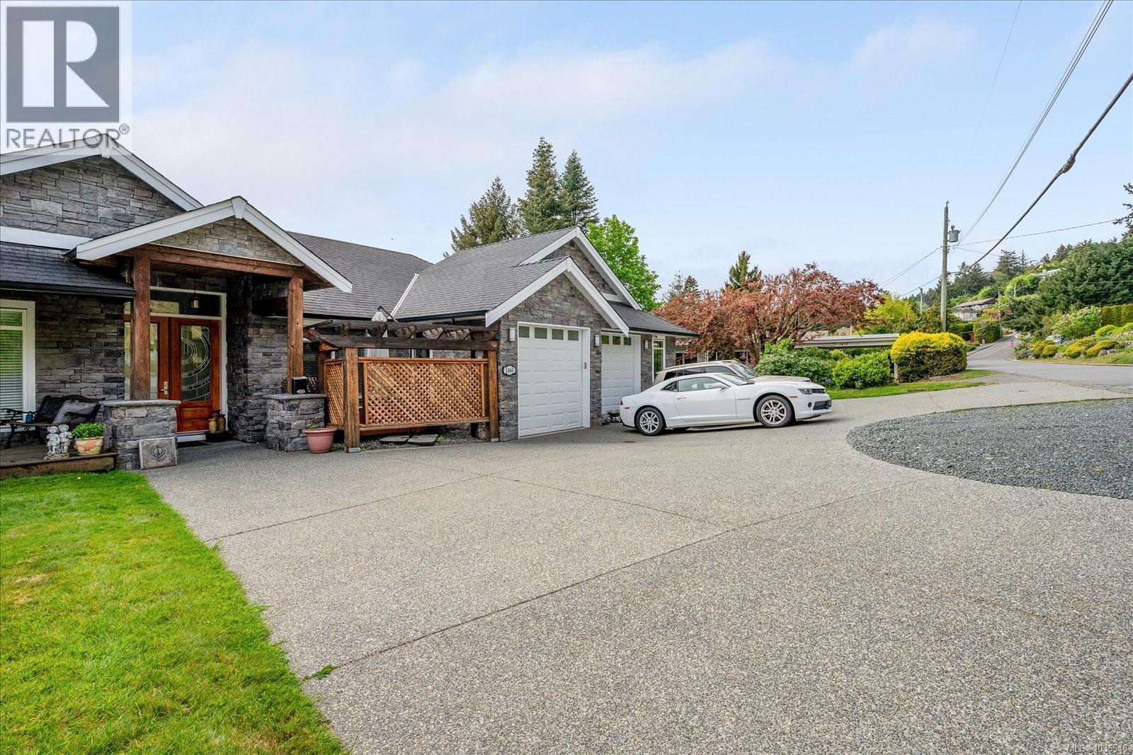1460 Sherwood Dr - 2
