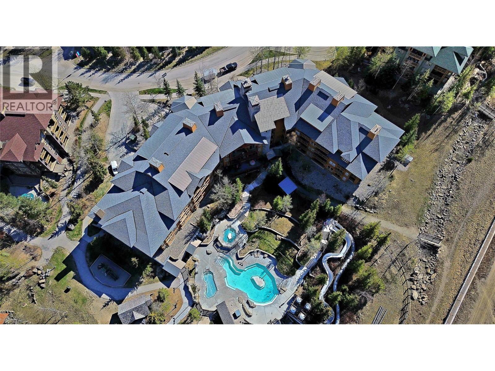 #318 2080 Summit Drive - 21