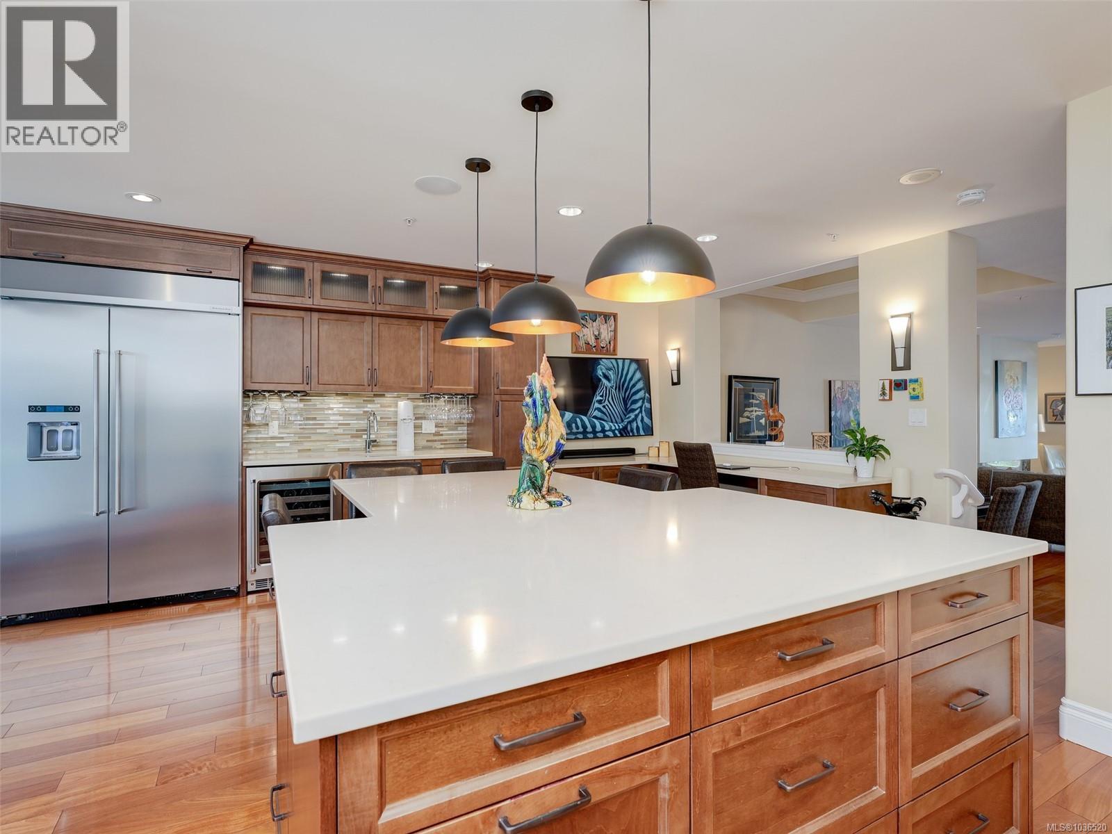 #123 75 Songhees Rd - 11