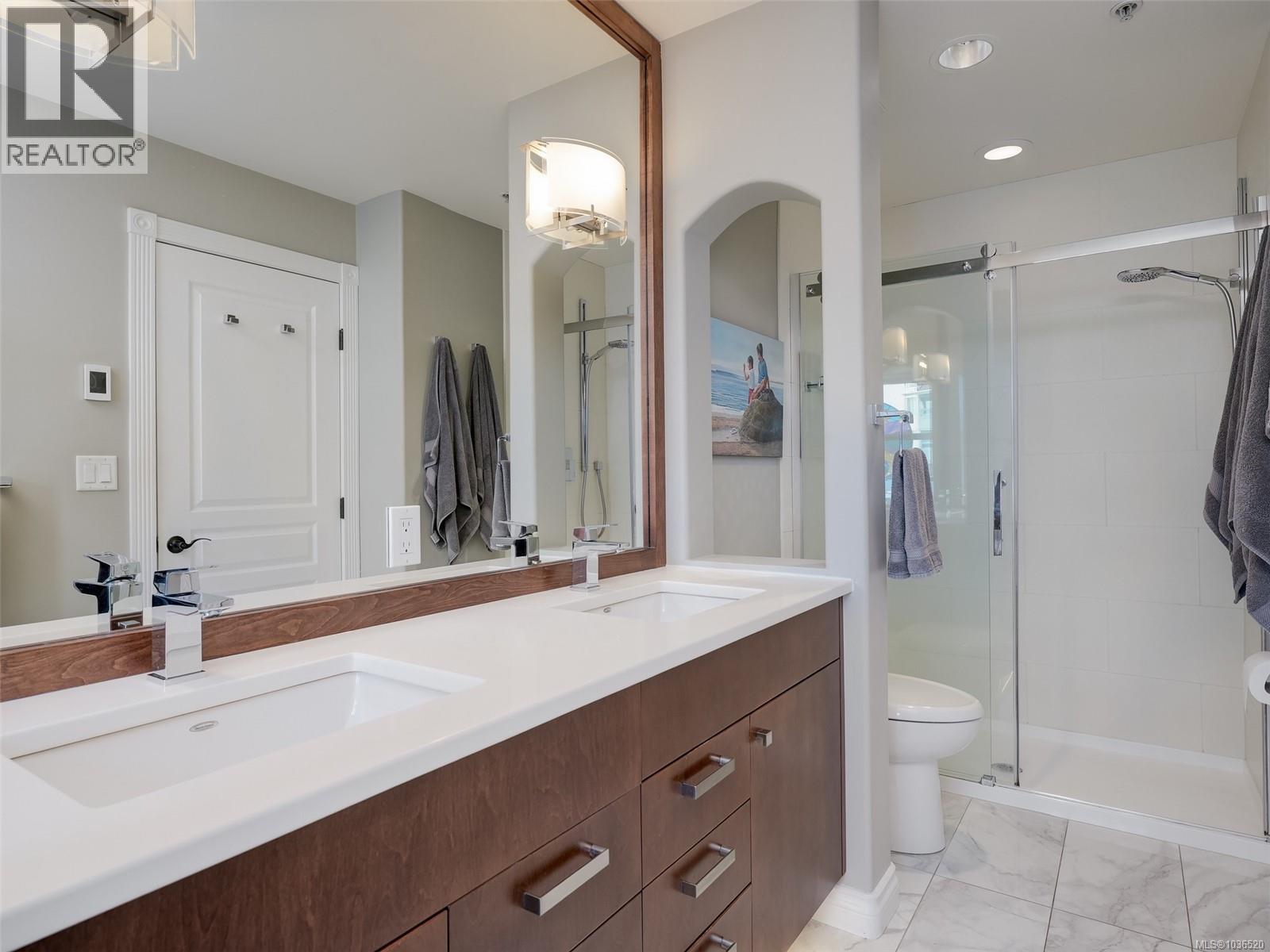 #123 75 Songhees Rd - 20