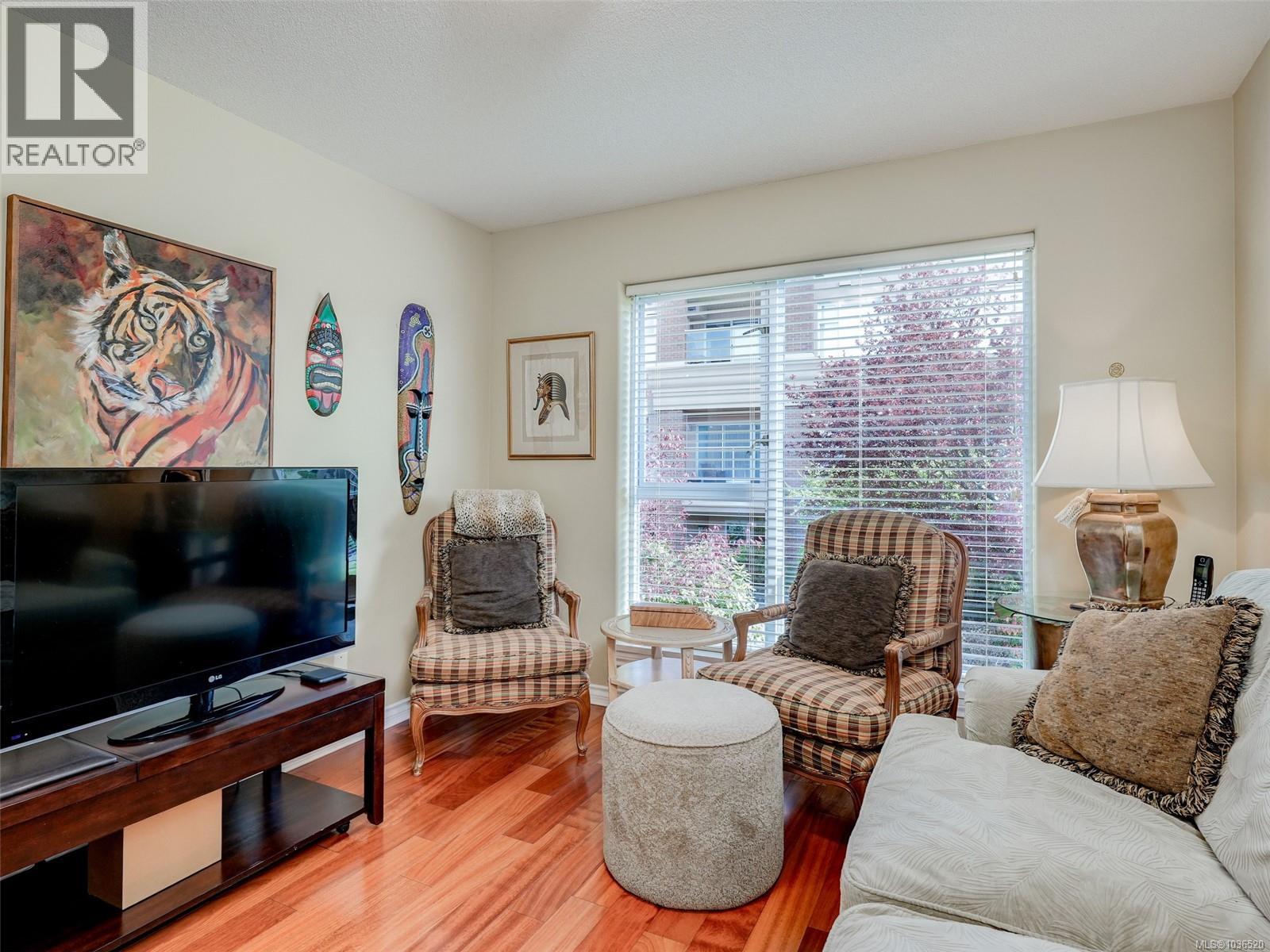 #123 75 Songhees Rd - 23