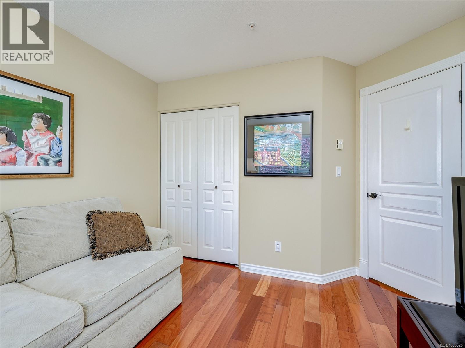 #123 75 Songhees Rd - 24