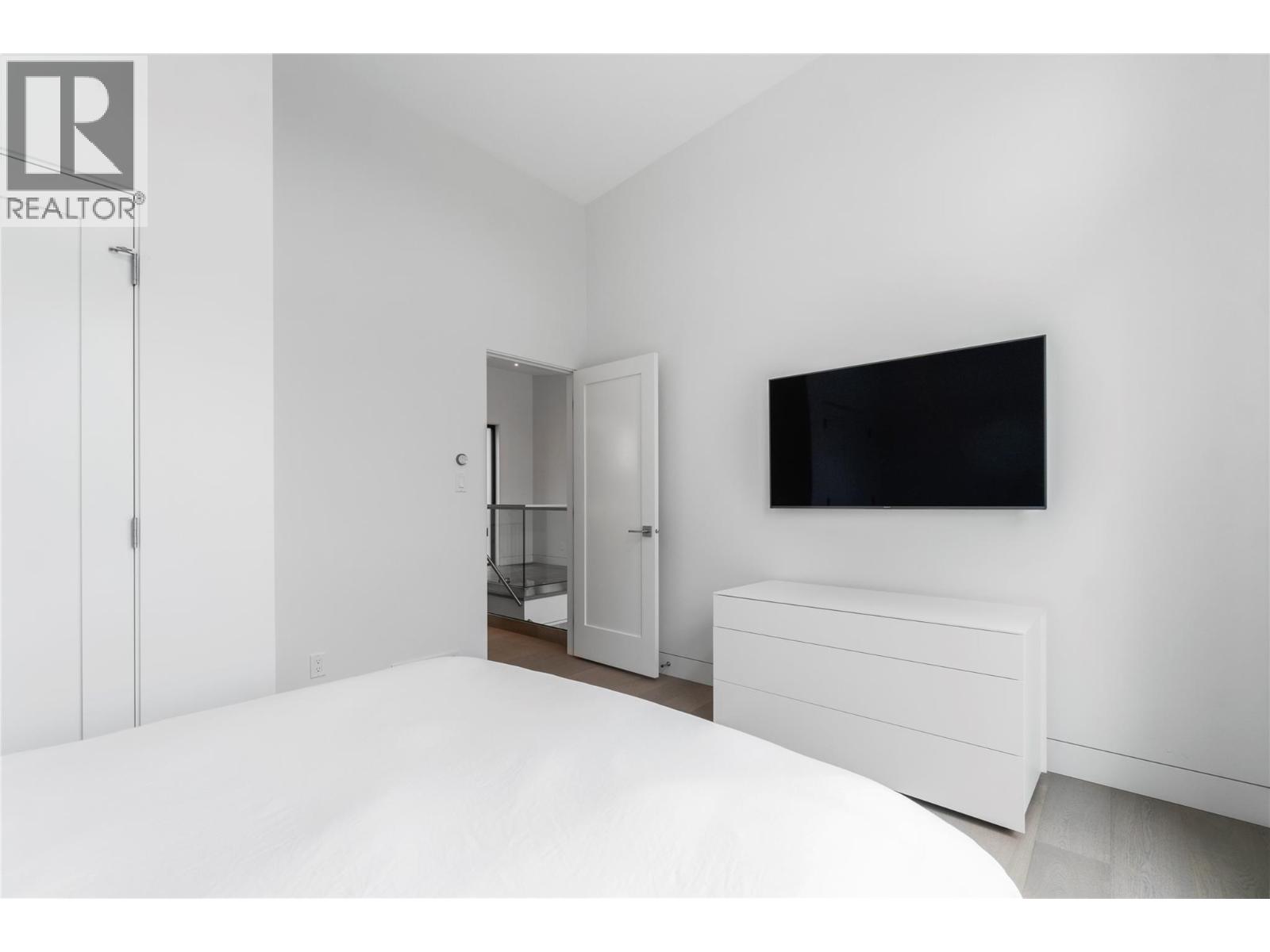 #6 8200 Squilax Anglemont Road - 28