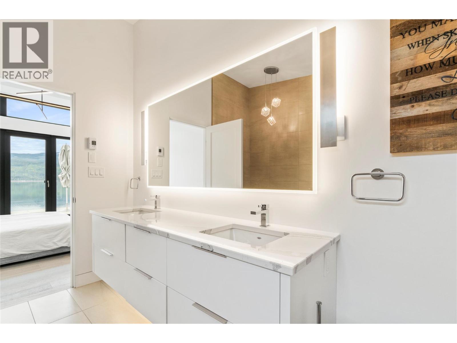 #6 8200 Squilax Anglemont Road - 20