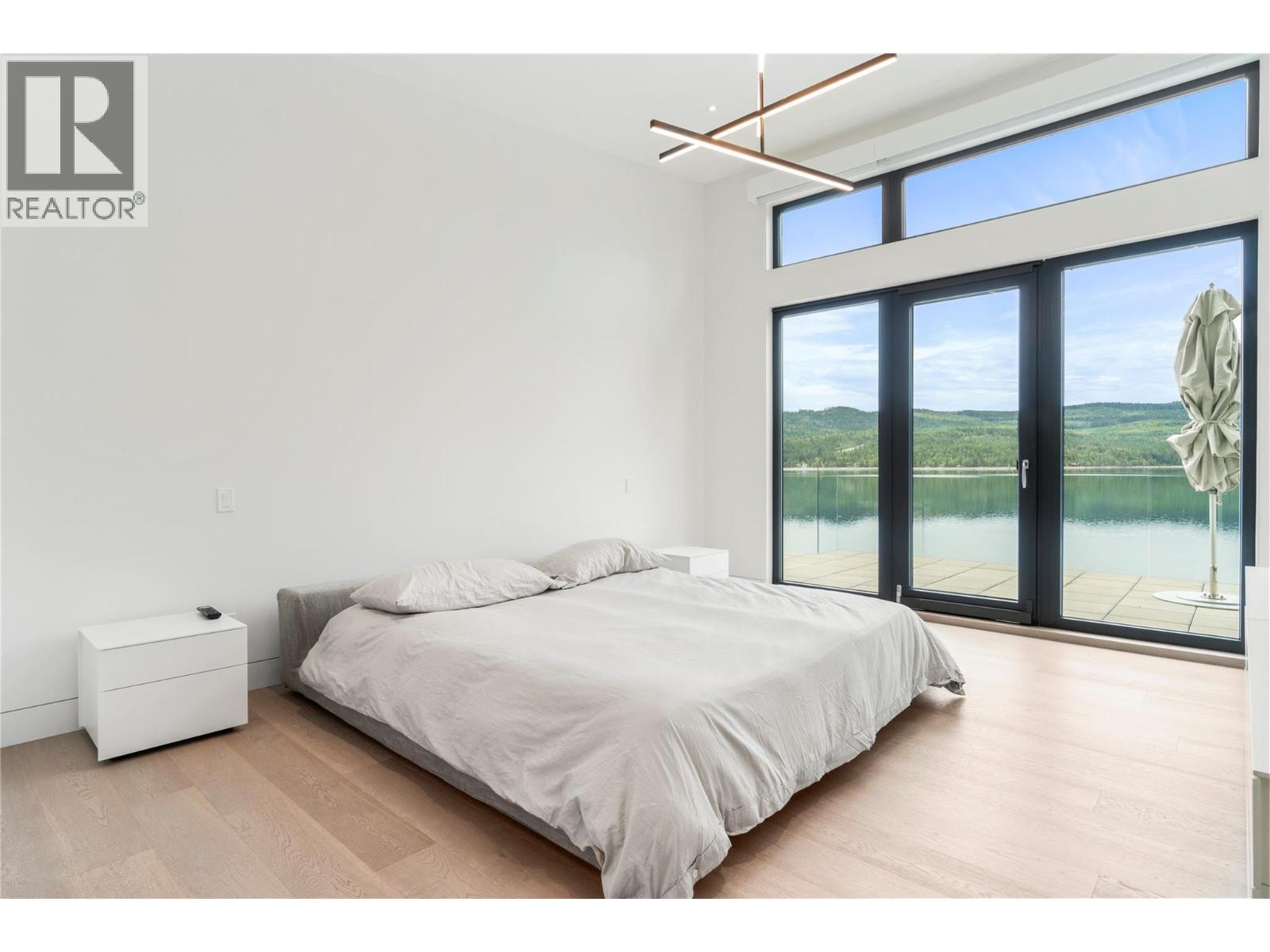#6 8200 Squilax Anglemont Road - 17