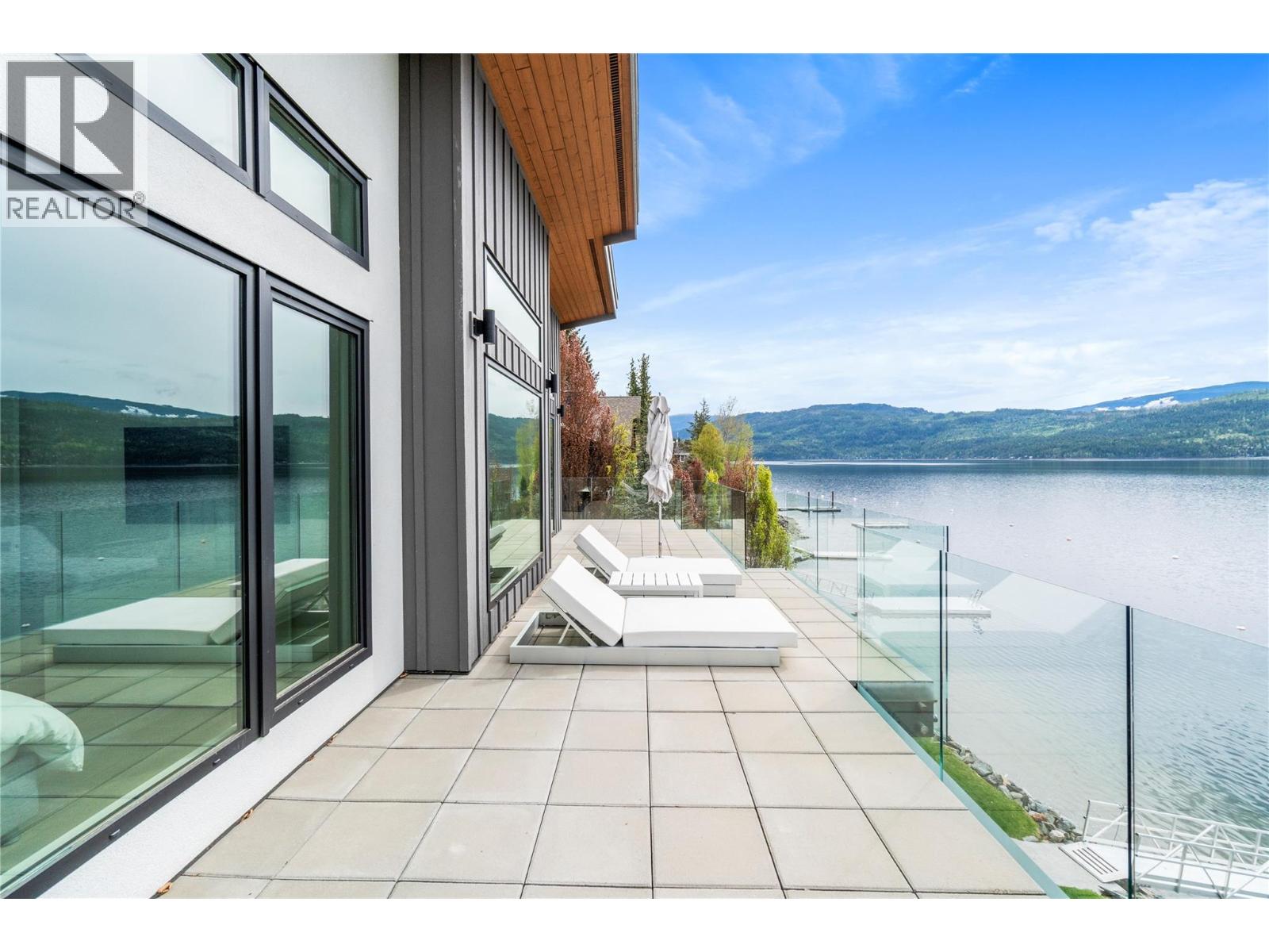 #6 8200 Squilax Anglemont Road - 45