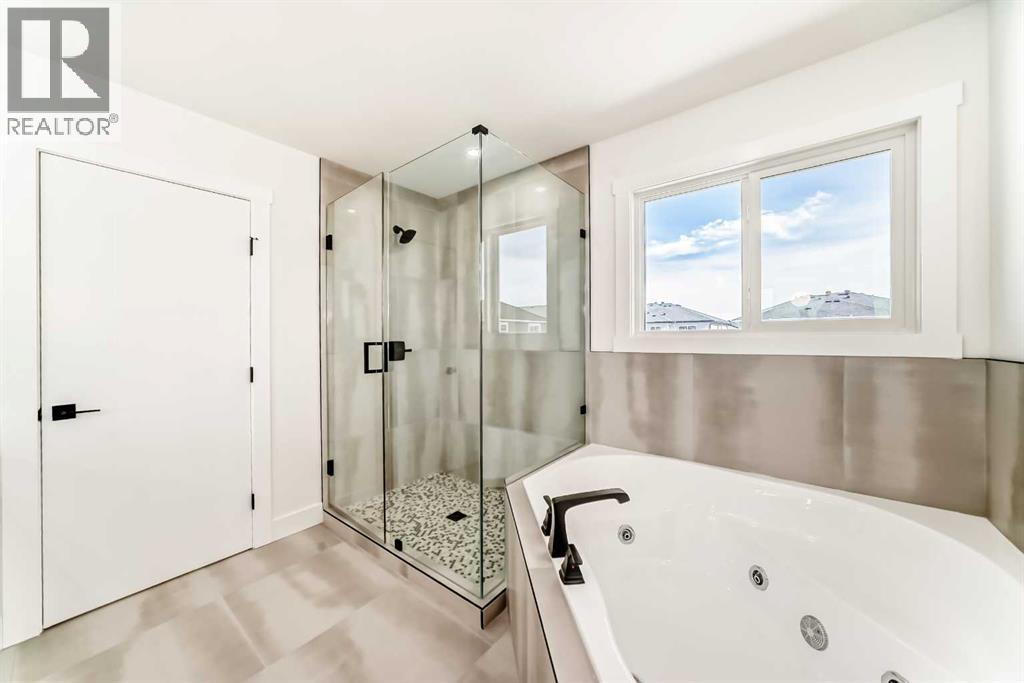 28 Saddlecrest Manor NE - 28