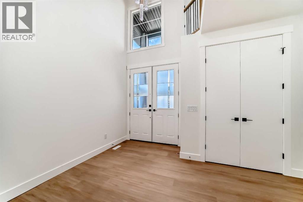 28 Saddlecrest Manor NE - 3