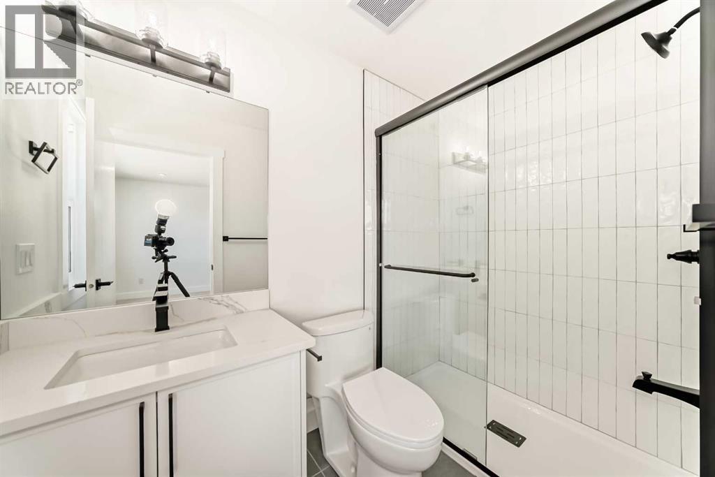 28 Saddlecrest Manor NE - 32