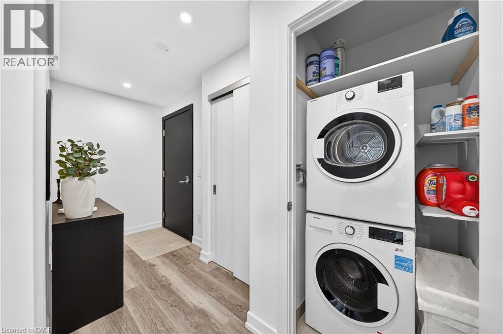 15 WELLINGTON Street S Unit# 2402, Kitchener, Ontario, N2G0E4 — Photo 29