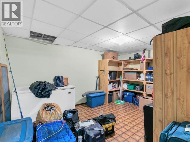 4 & 6 NISUTLIN DRIVE - 28