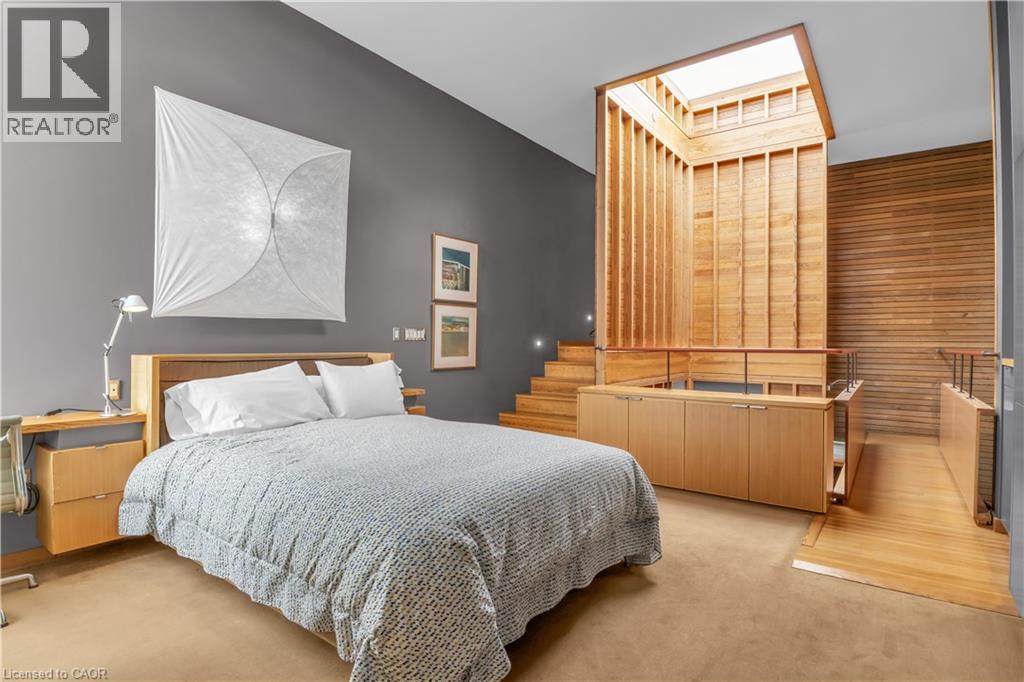 7 COBOURG Street - 26