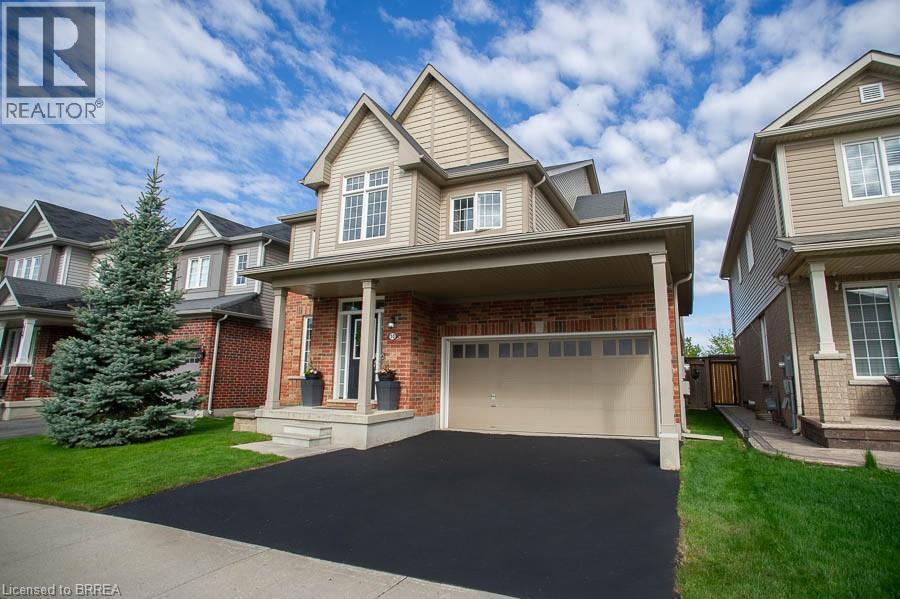 10 BISSET Avenue, Brantford, Ontario, N3T0H2 — Photo 2